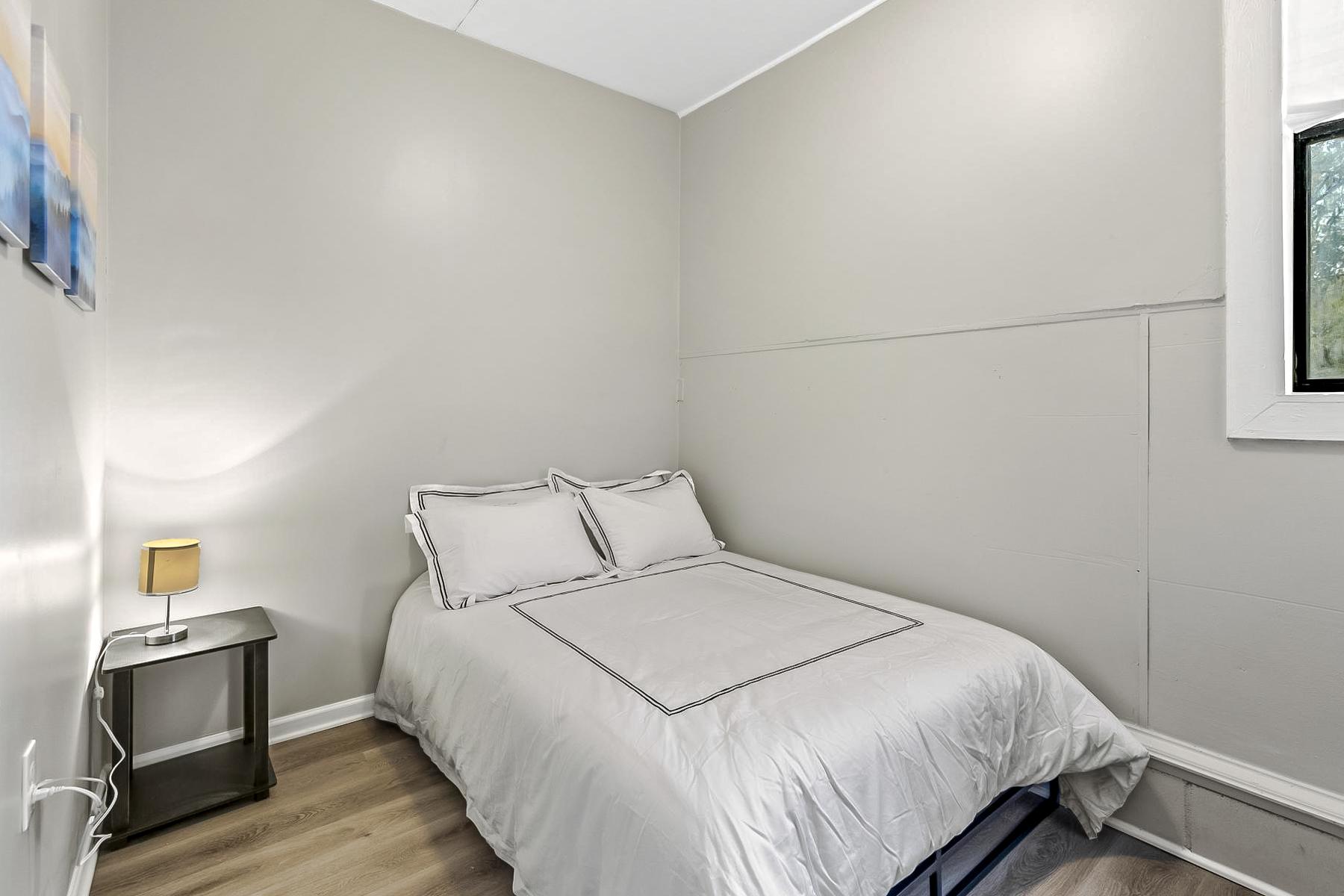 bedroom, detected: bed