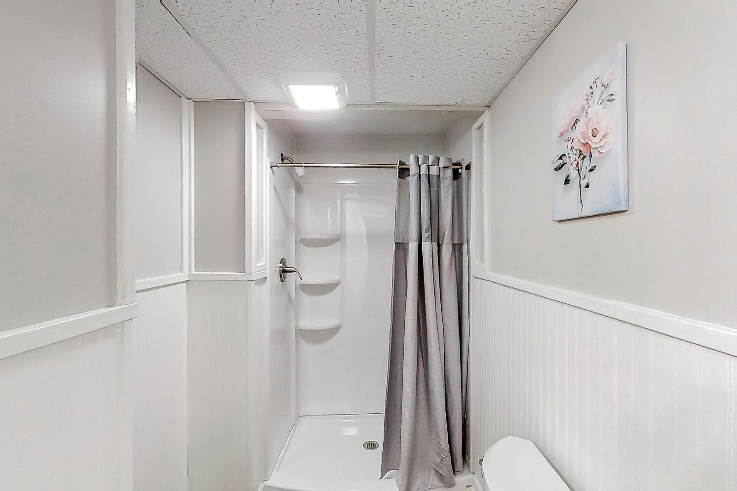 Bathroom(s)
