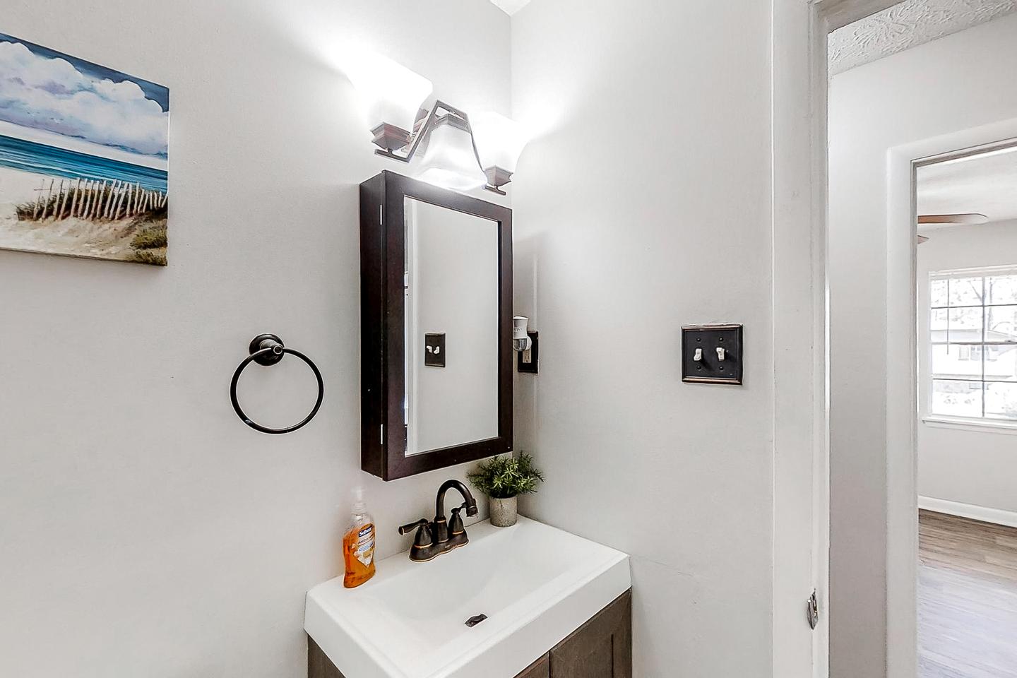 Bathroom(s)