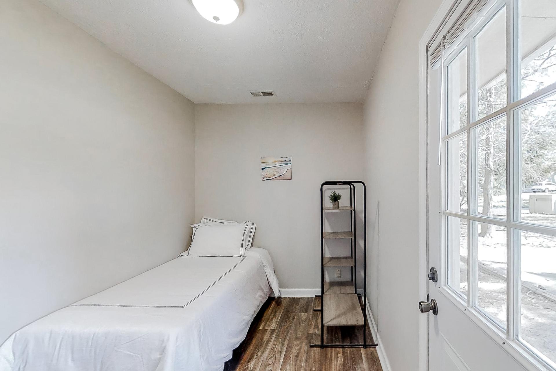 bedroom, detected: bed