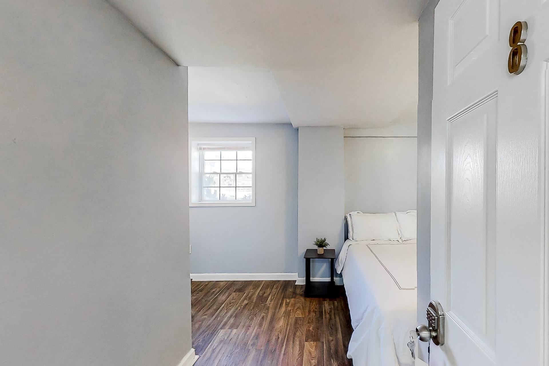 bedroom, detected: bed