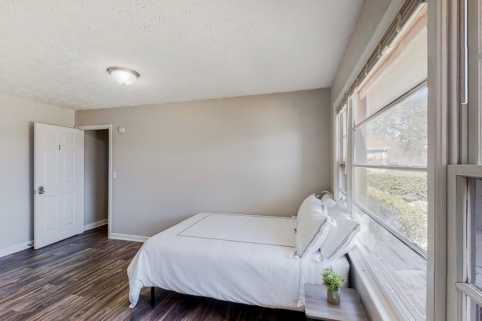 bedroom, detected: bed