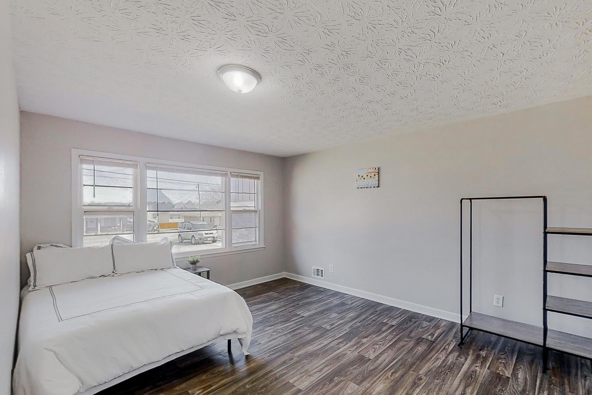 bedroom, detected: window blind