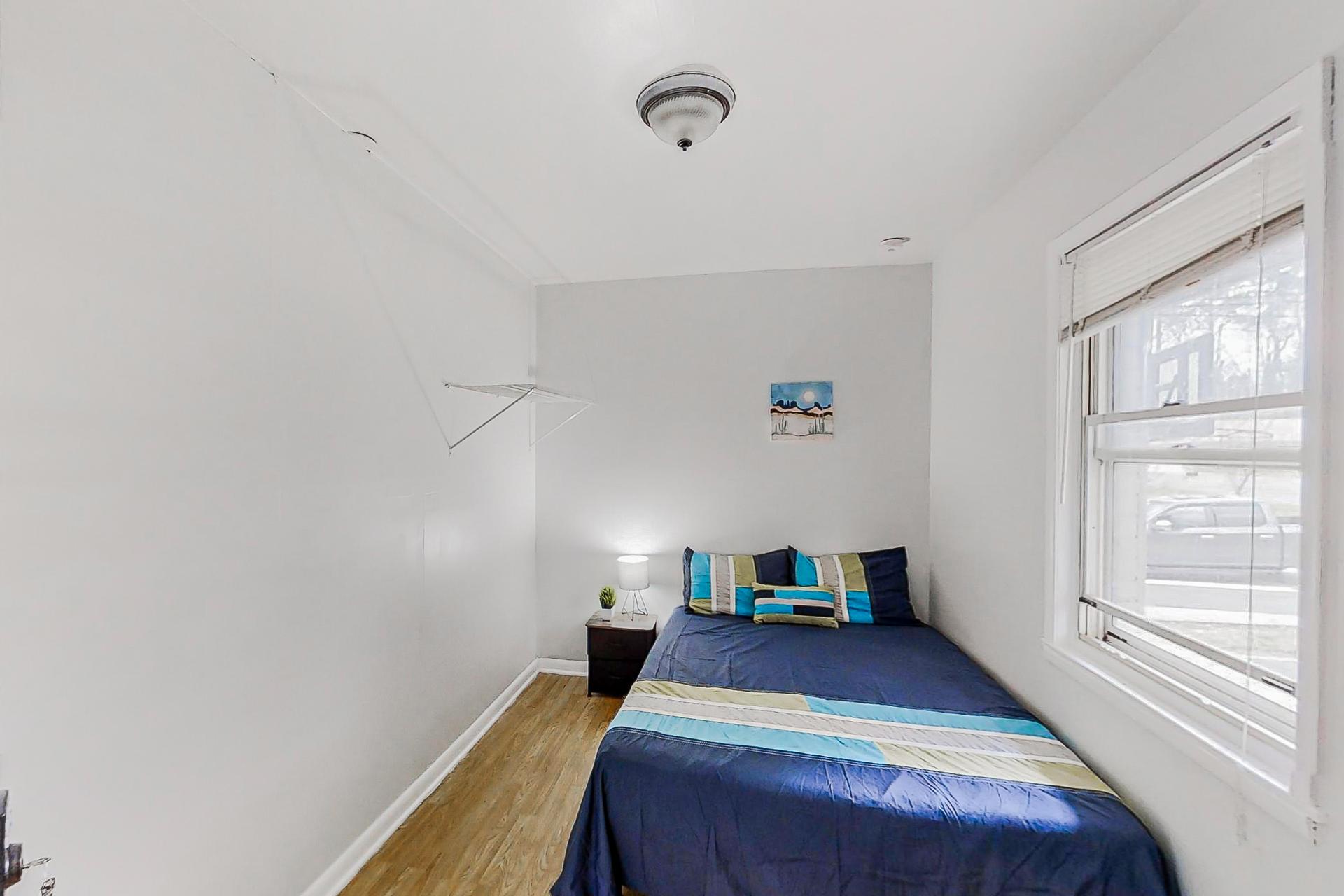 bedroom, detected: bed