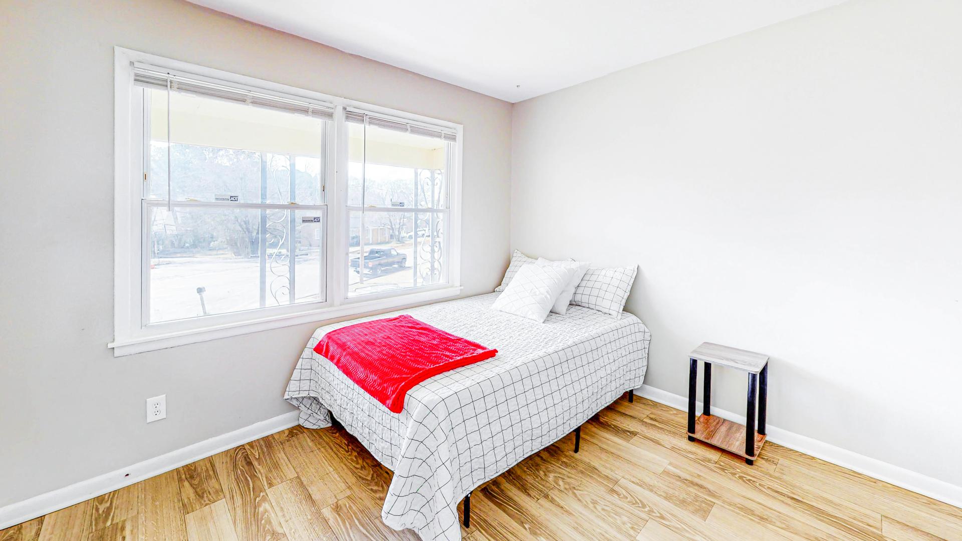 bedroom, detected: window blind