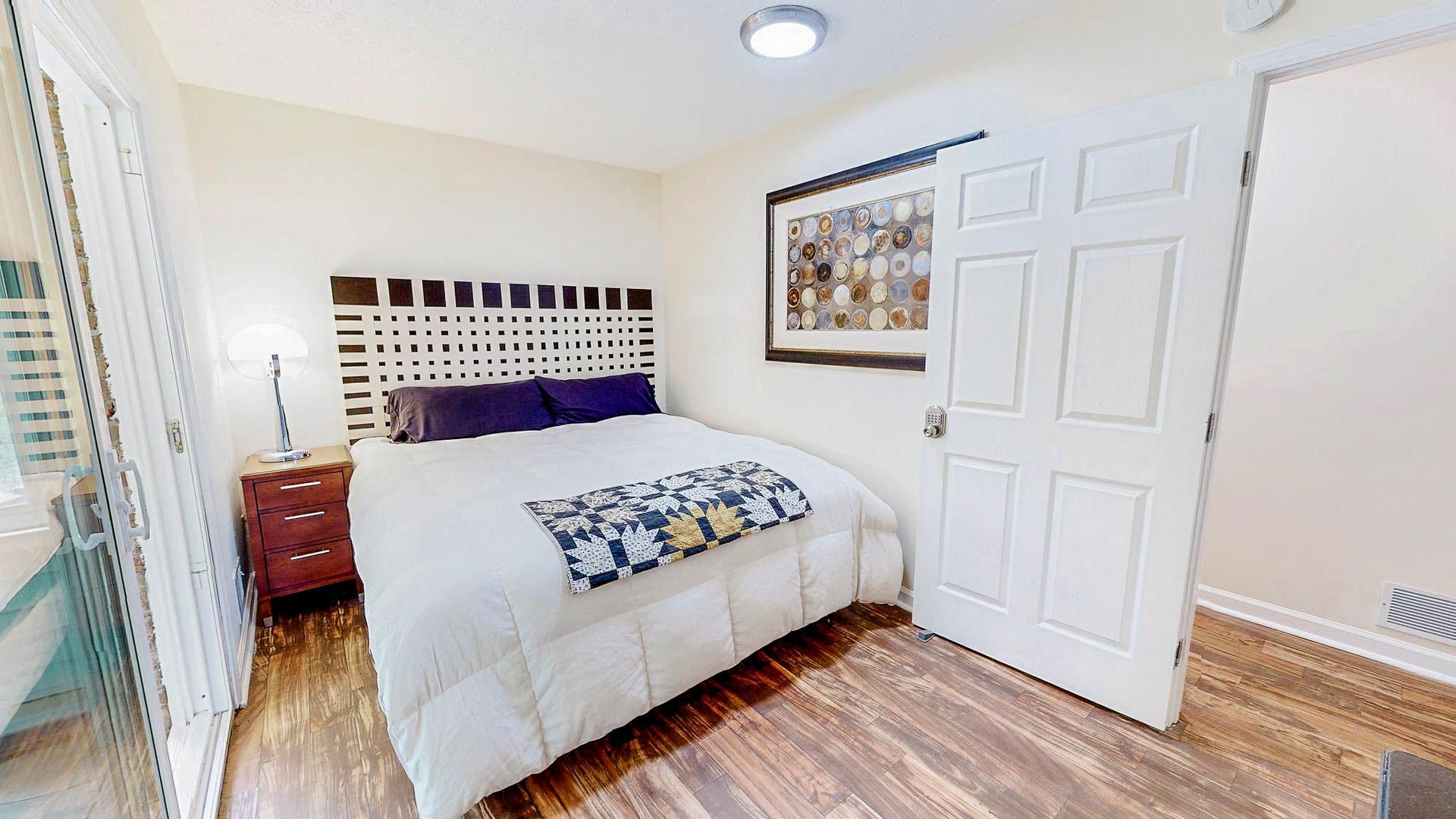 bedroom, detected: bed