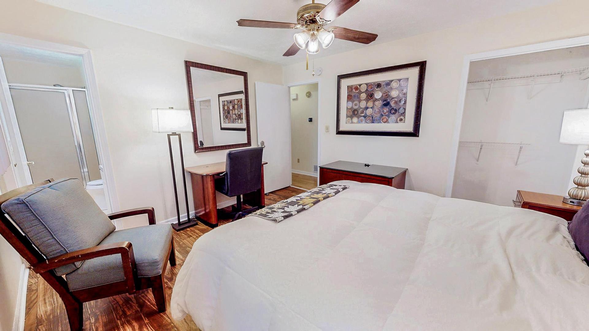 bedroom, detected: bed, fan
