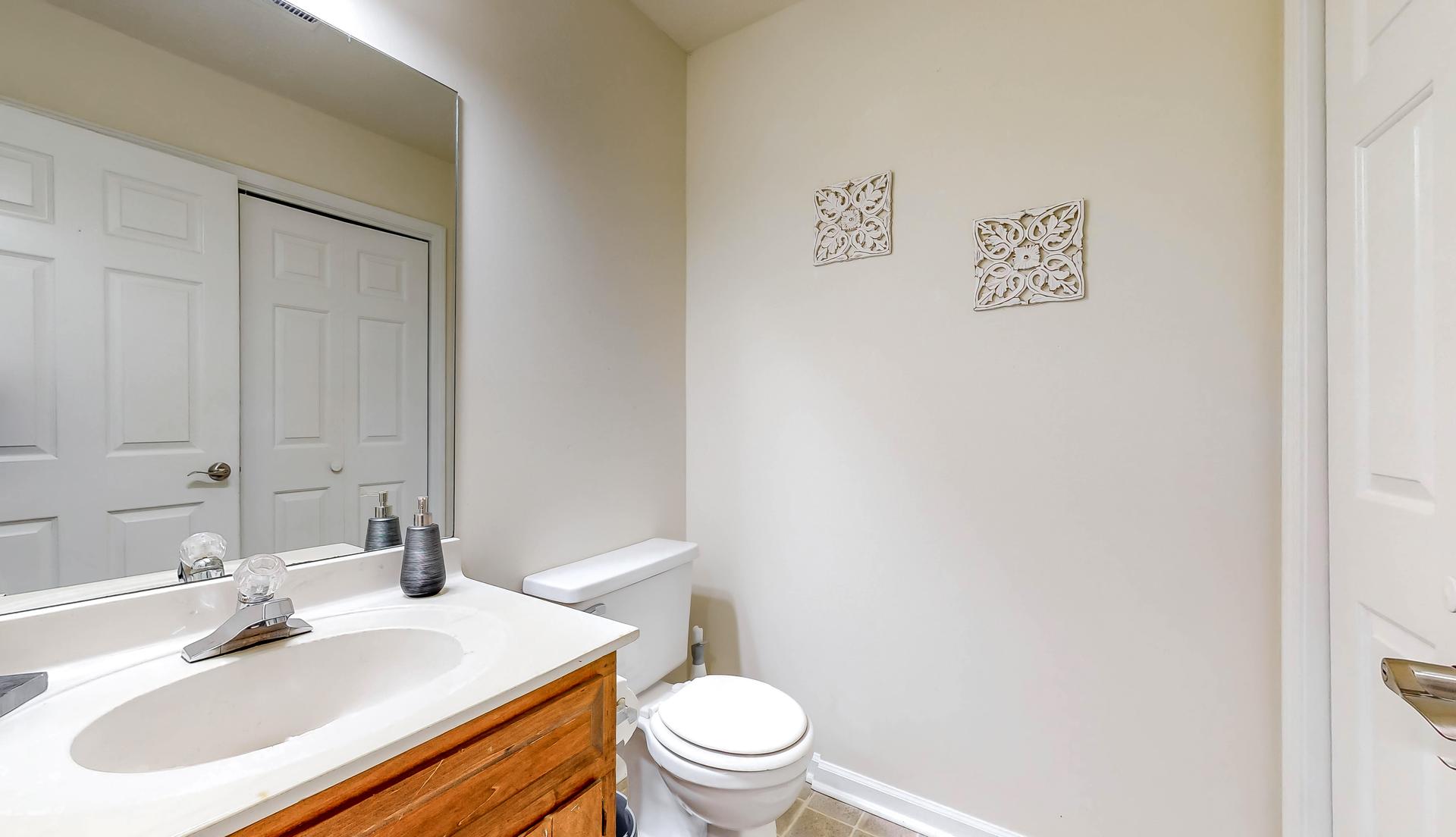 Bathroom(s)