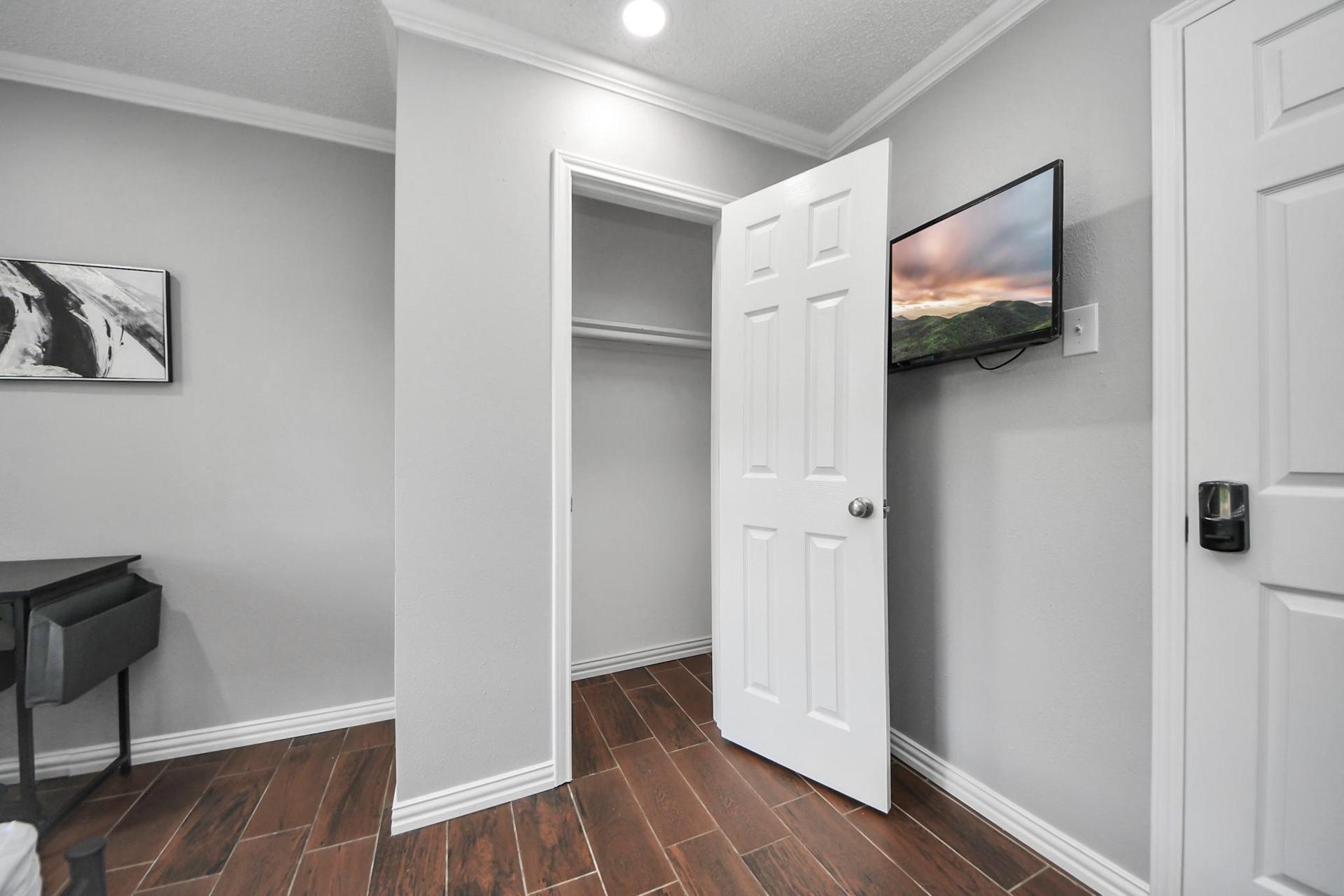 Room 3 closet and TV
