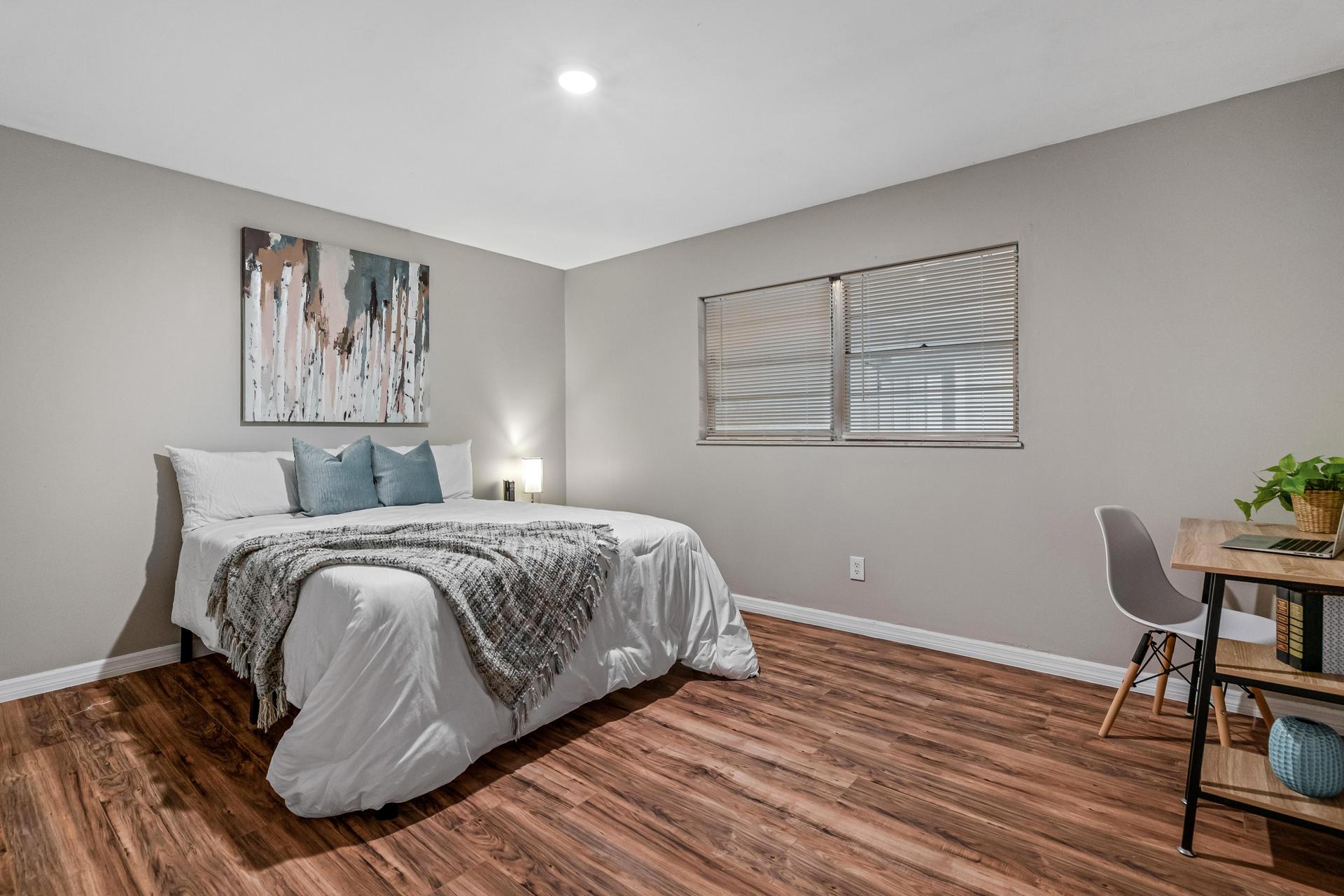 bedroom, detected: bed, window blind