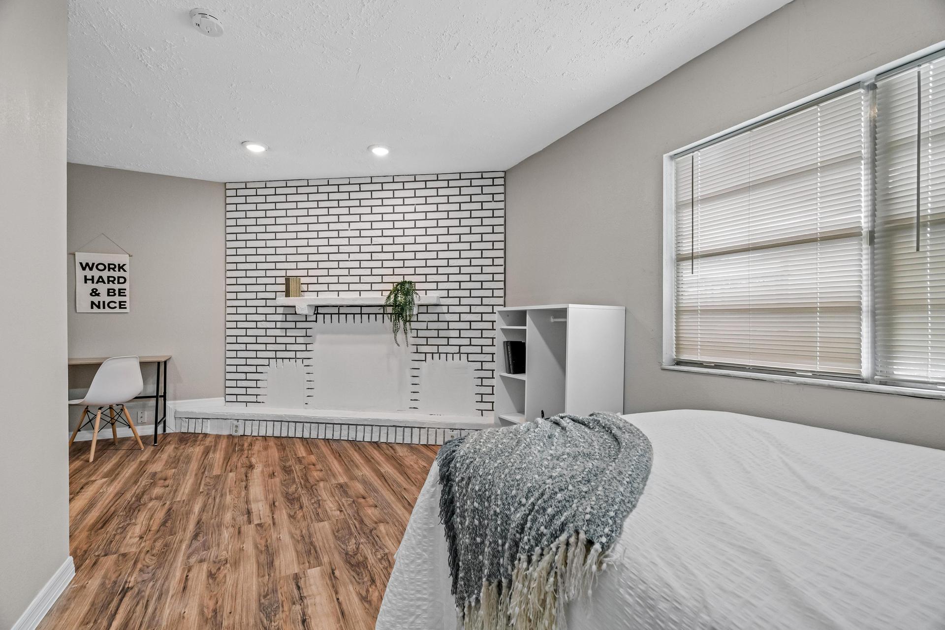 bedroom, detected: window blind, bed