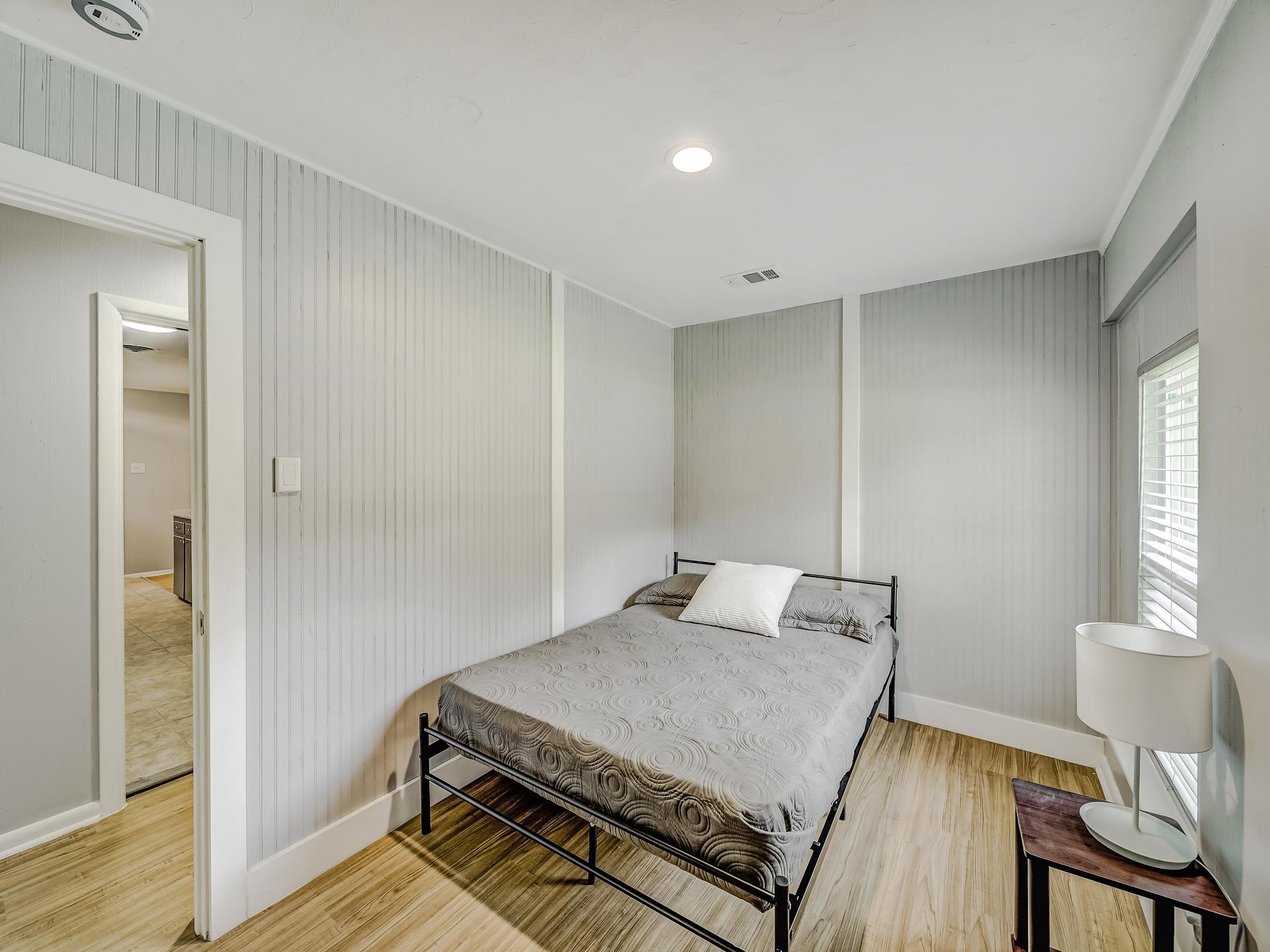 bedroom, detected:bed