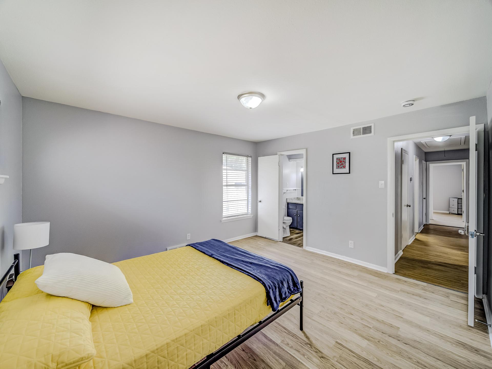 bedroom, detected:bed