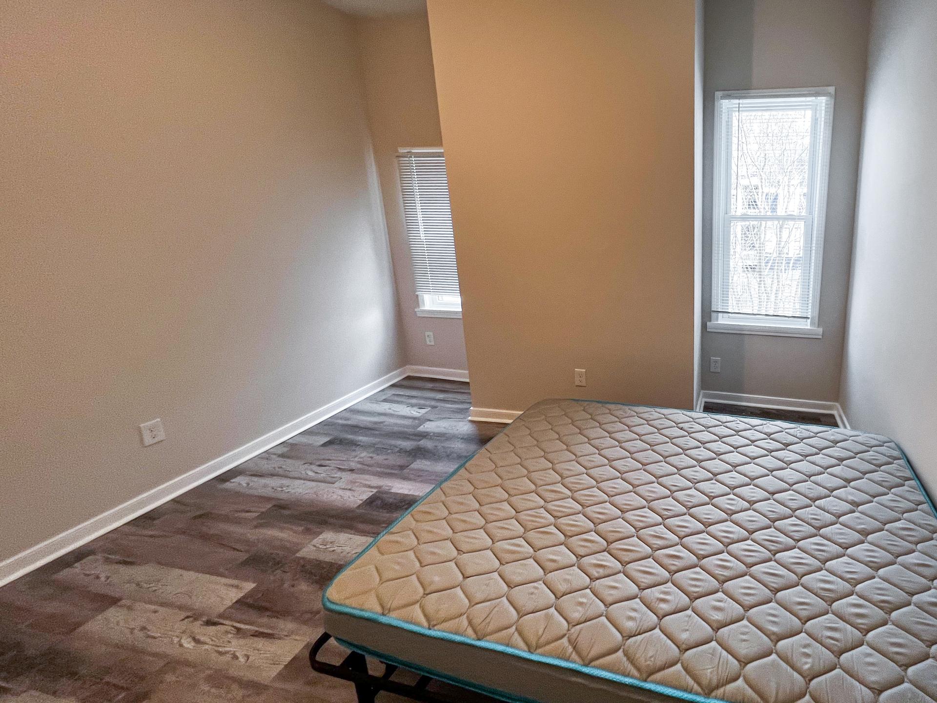 bedroom, detected: window blind