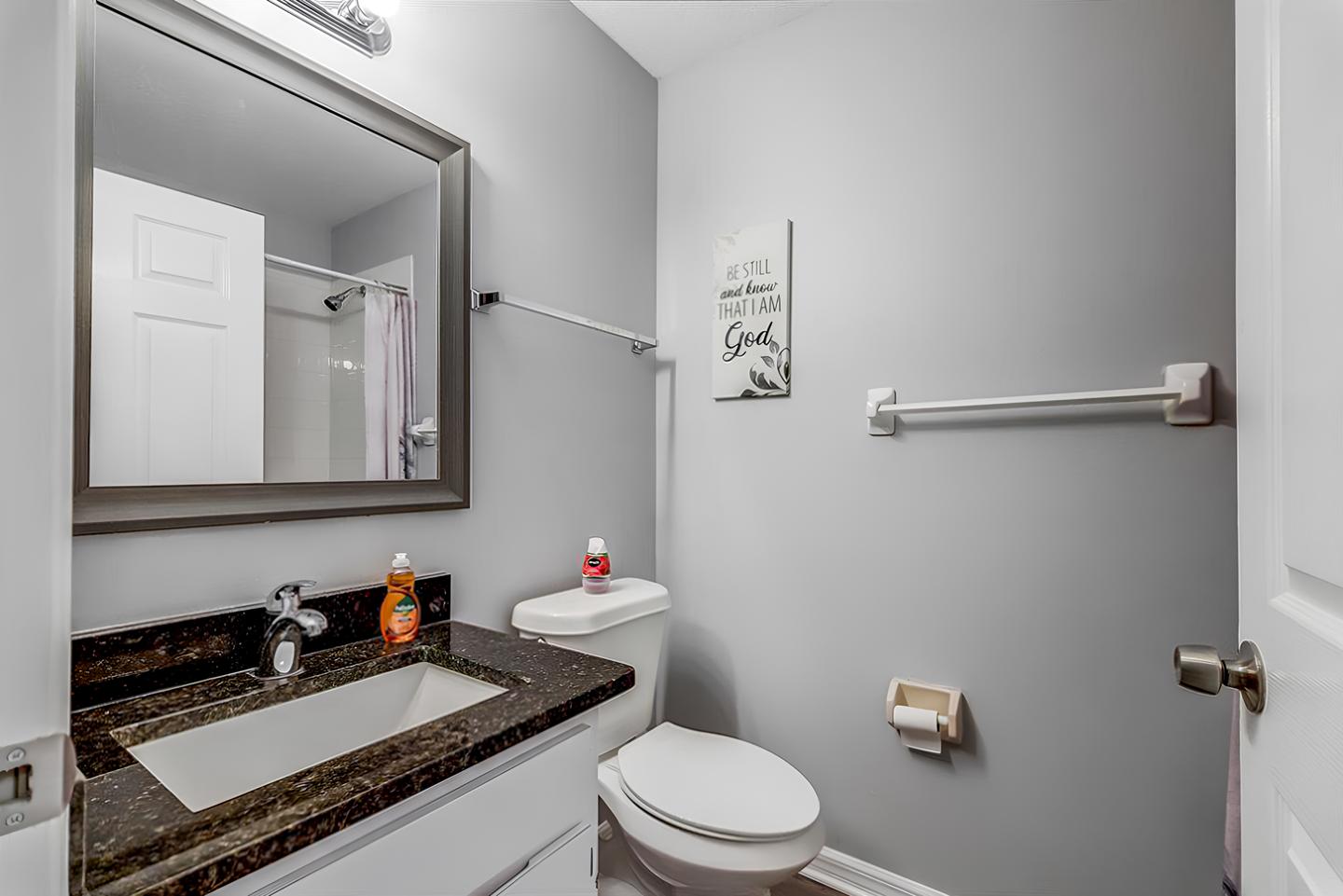 Bathroom(s)