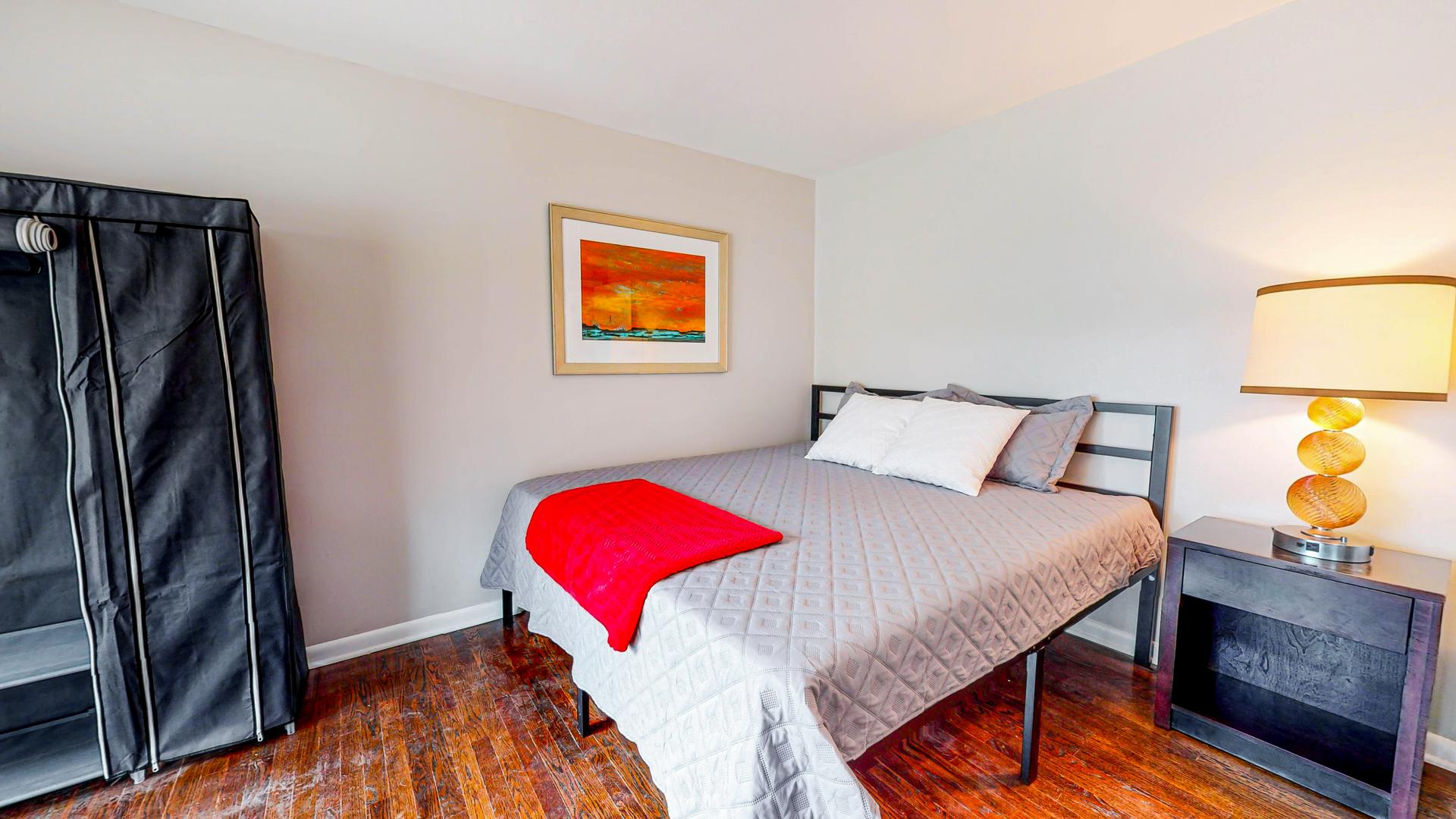 bedroom, detected: bed
