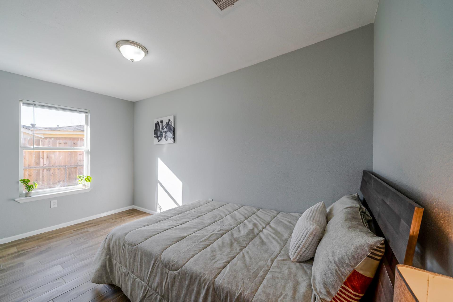 bedroom, detected: bed