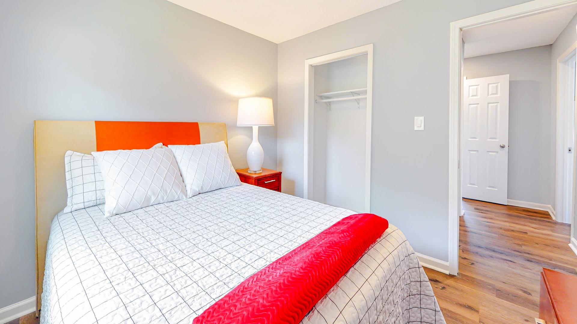 bedroom, detected: bed