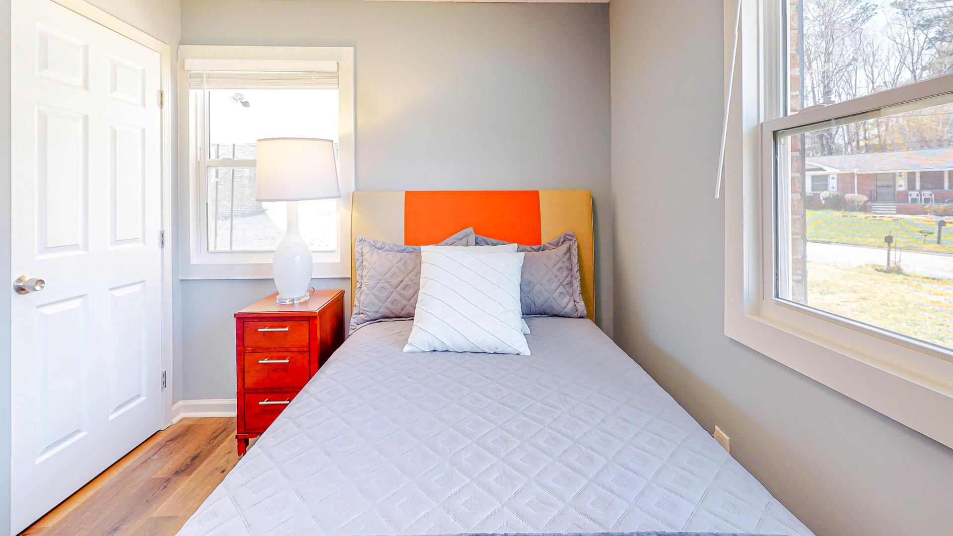 bedroom, detected: bed