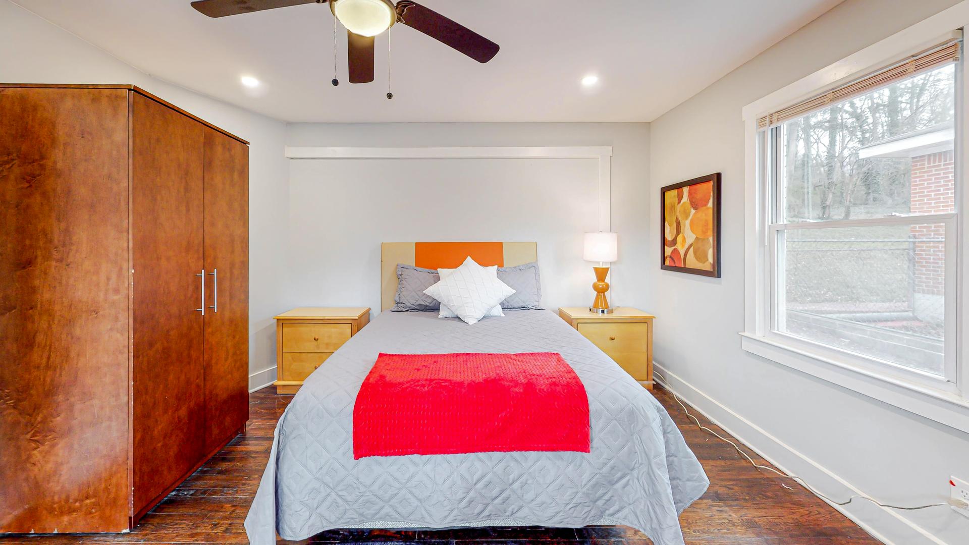 bedroom, detected: bed, ceiling fan