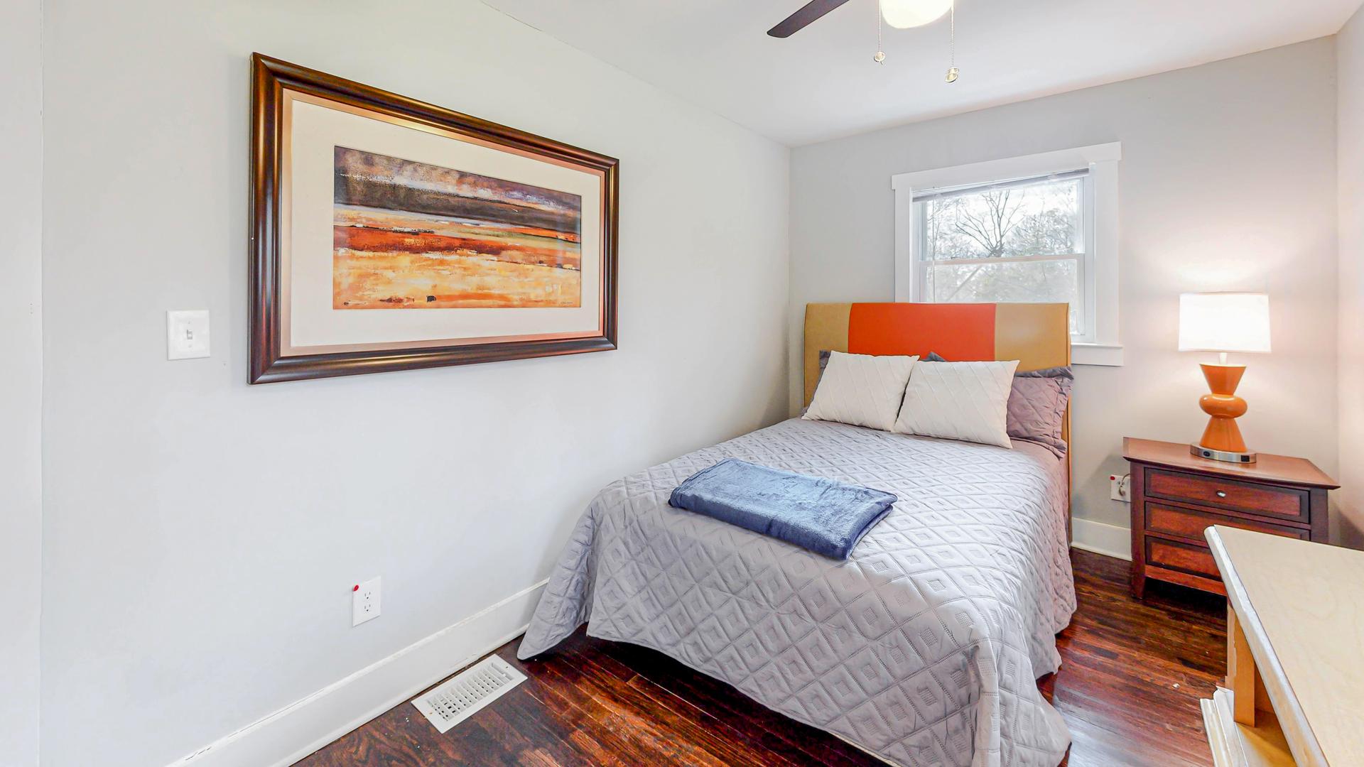 bedroom, detected: ceiling fan, bed