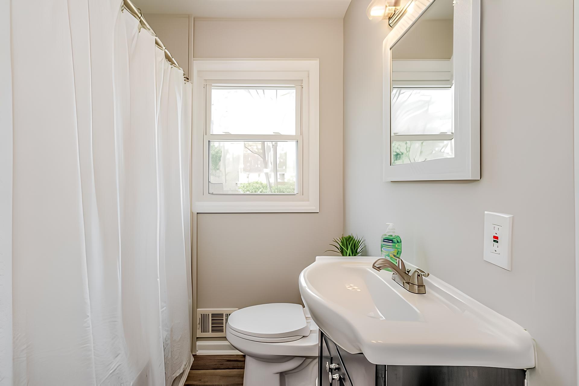 bathroom, detected:
