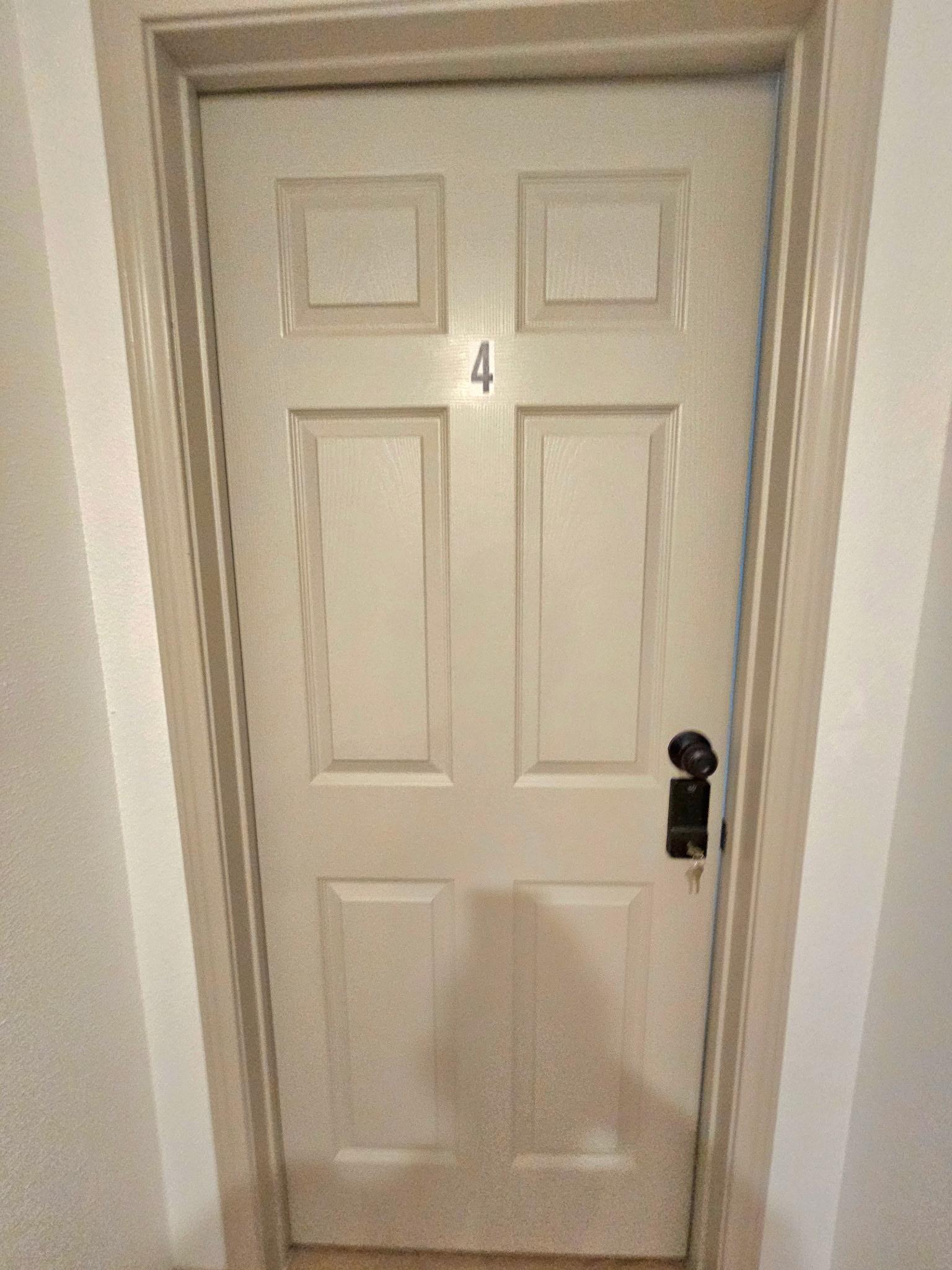 Room 4 door