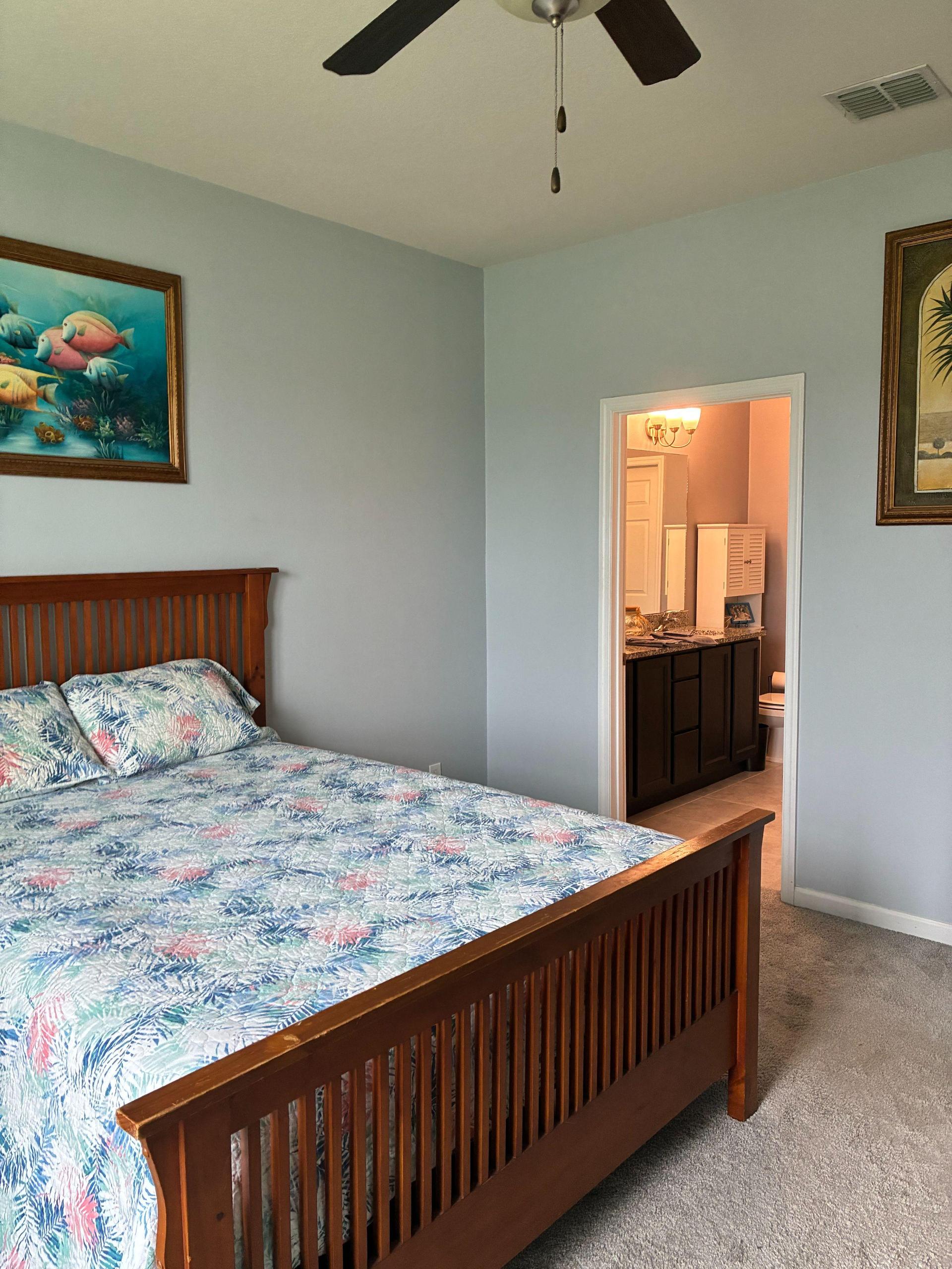 Room2: Ensuite ba