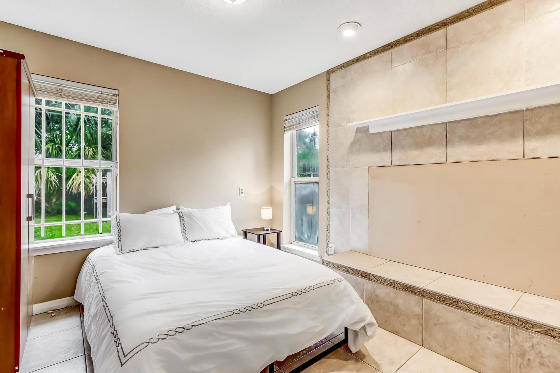 bedroom, detected: bed