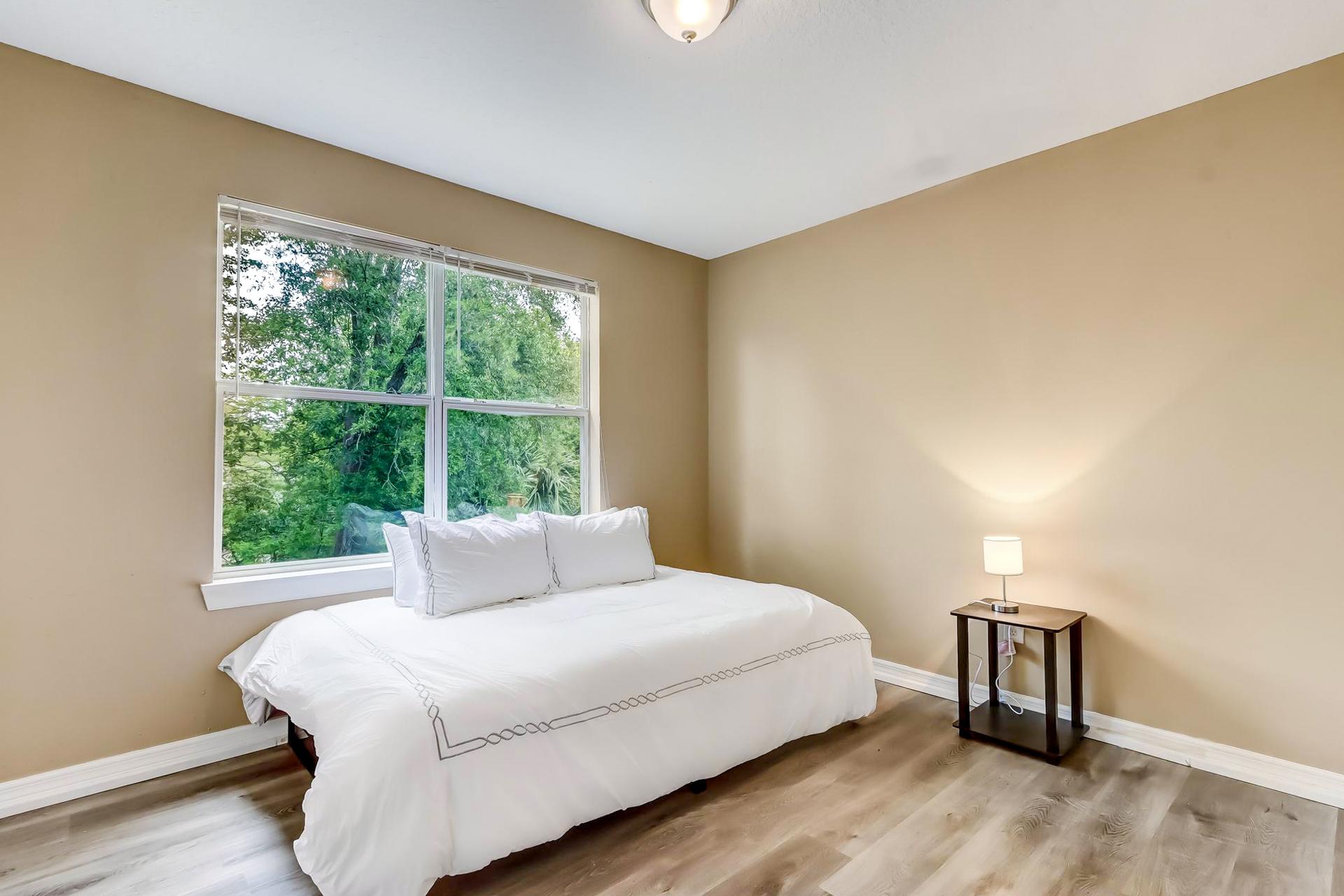 bedroom, detected: bed