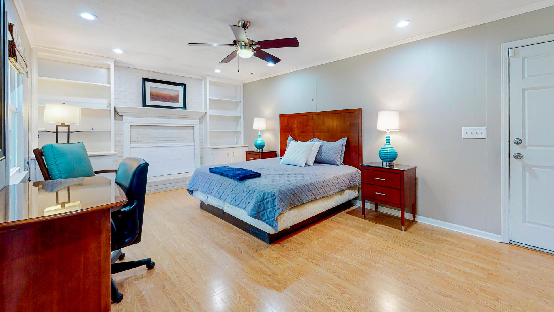 bedroom, detected: ceiling fan, bed, window blind