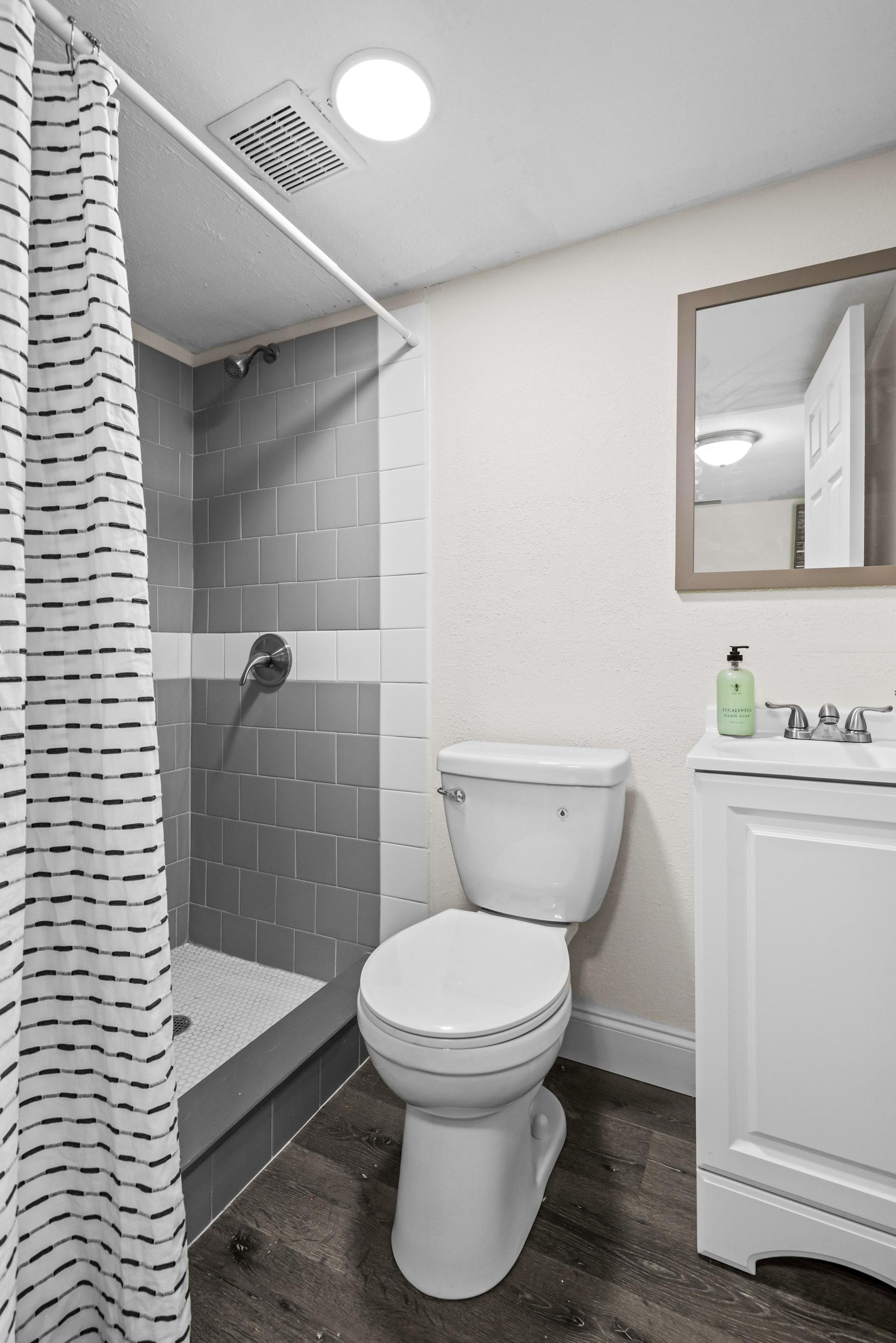 bathroom, detected:
