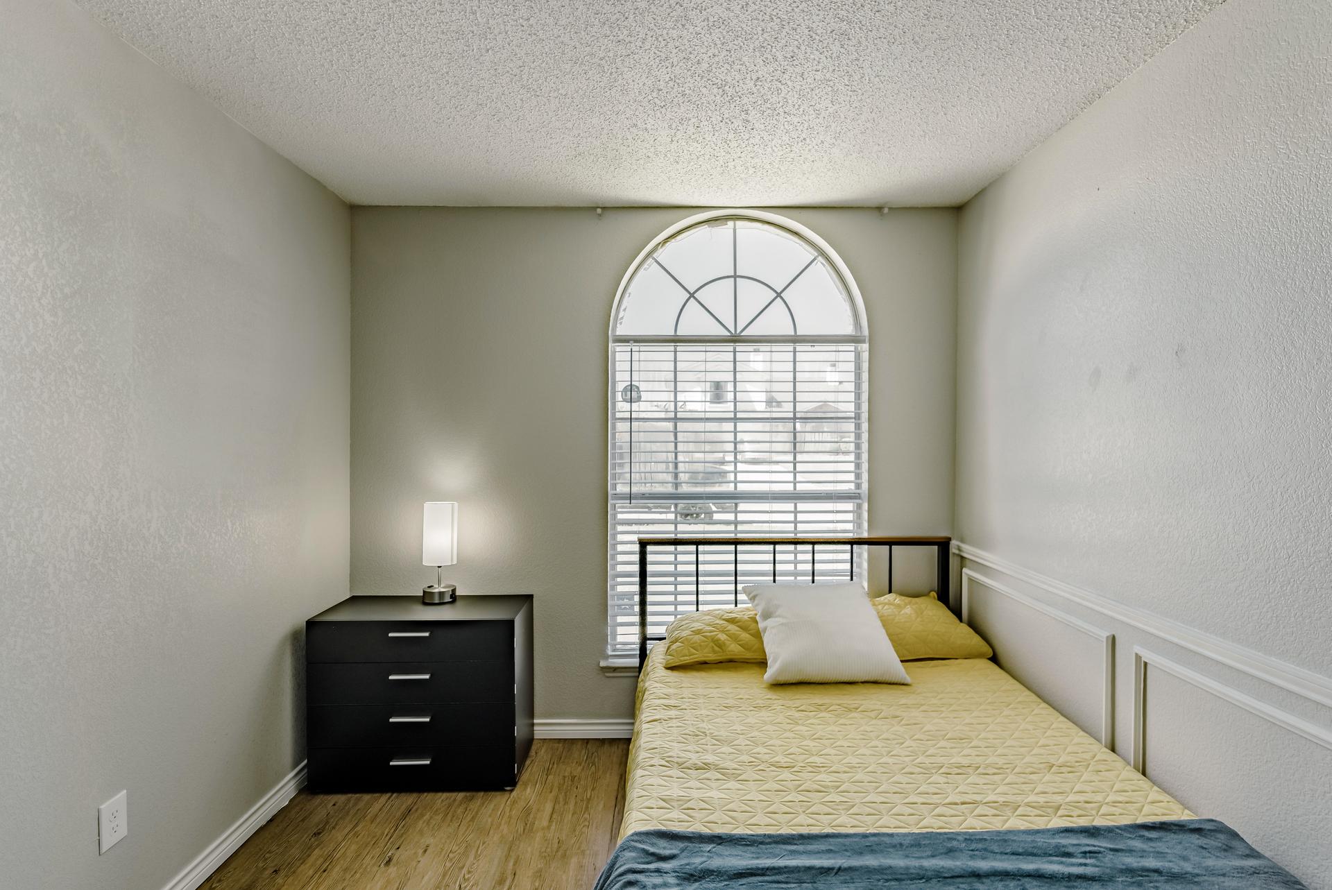 Now includes ceiling fan (not shown).