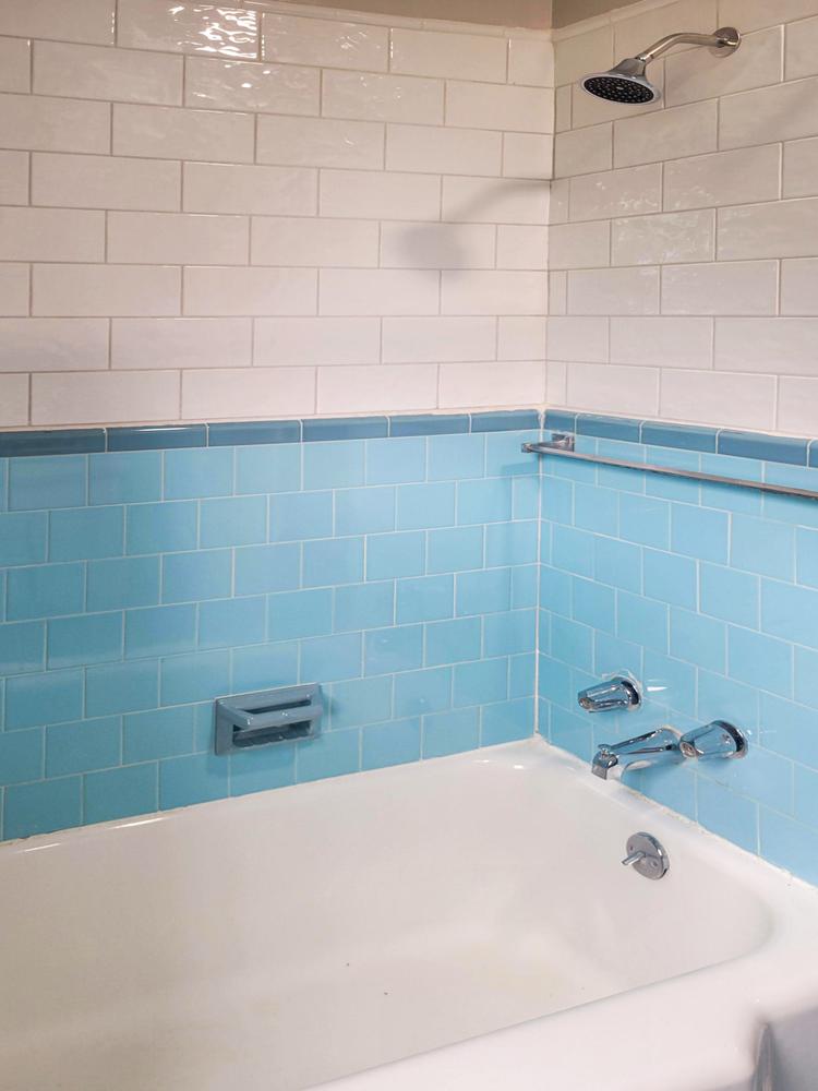 Bathroom(s)