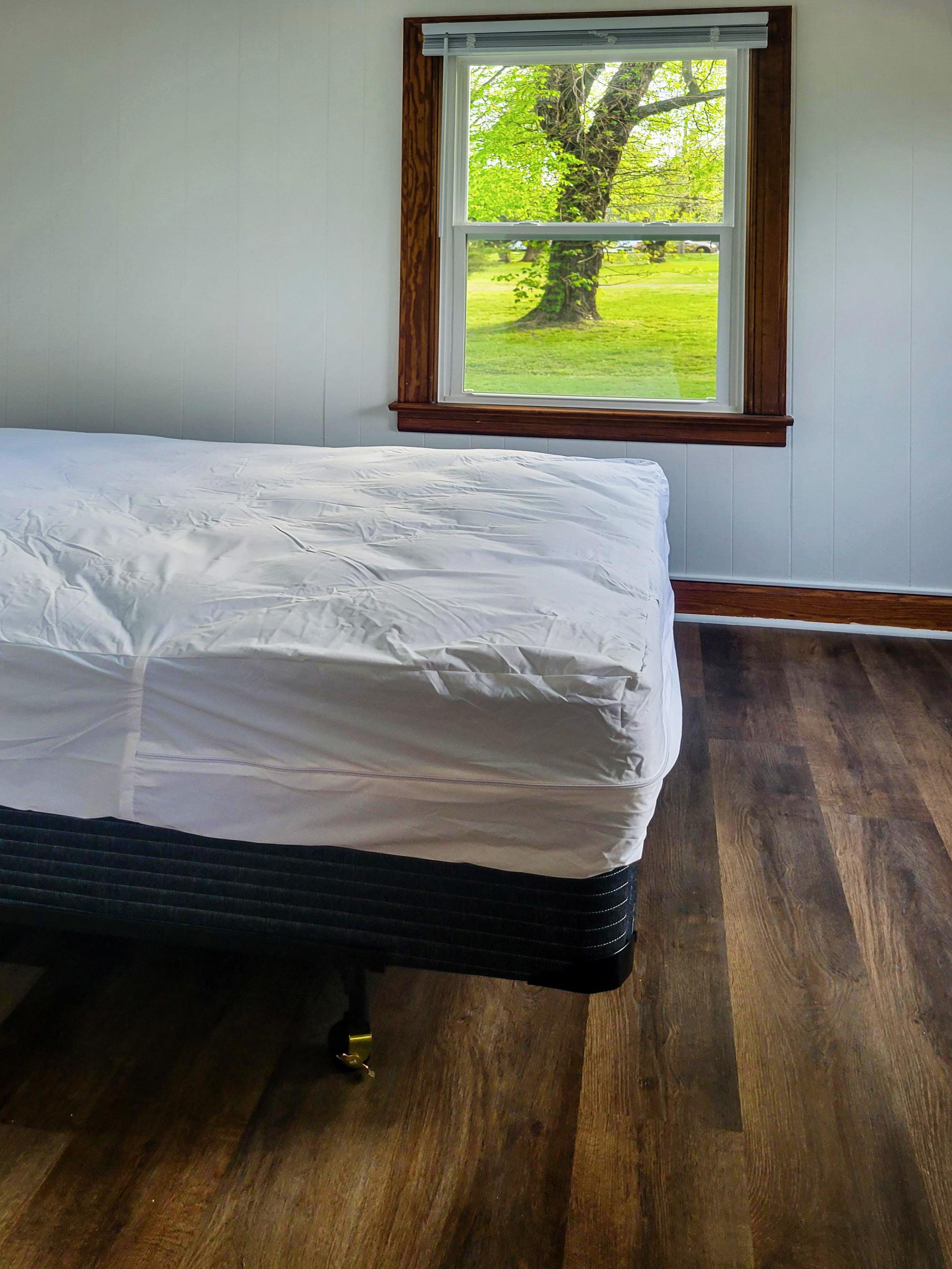 bedroom, detected: bed