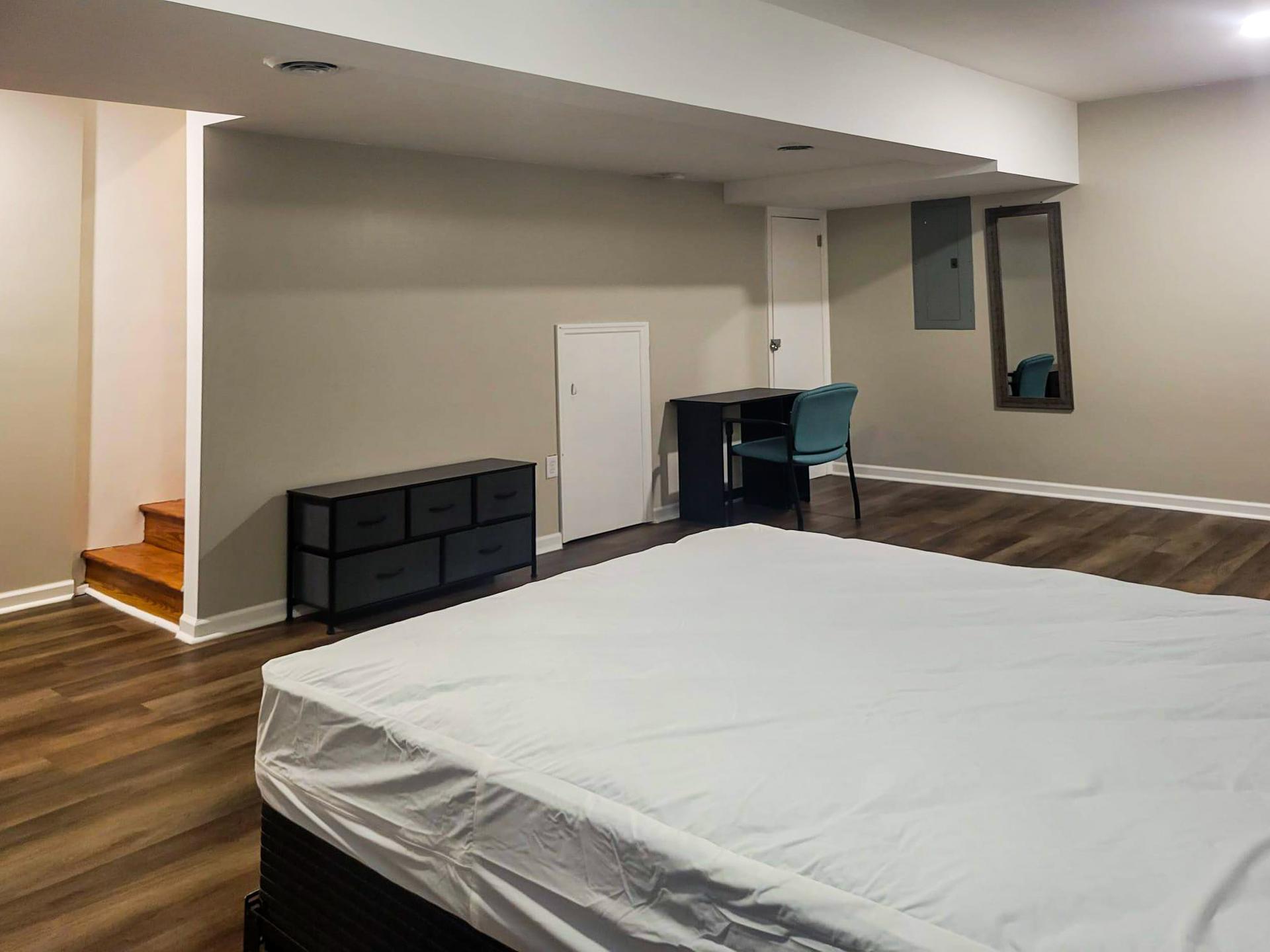 bedroom, detected: bed