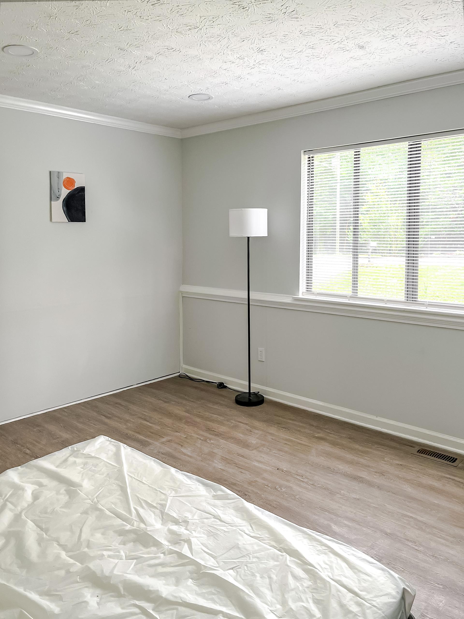 bedroom, detected: window blind, bed