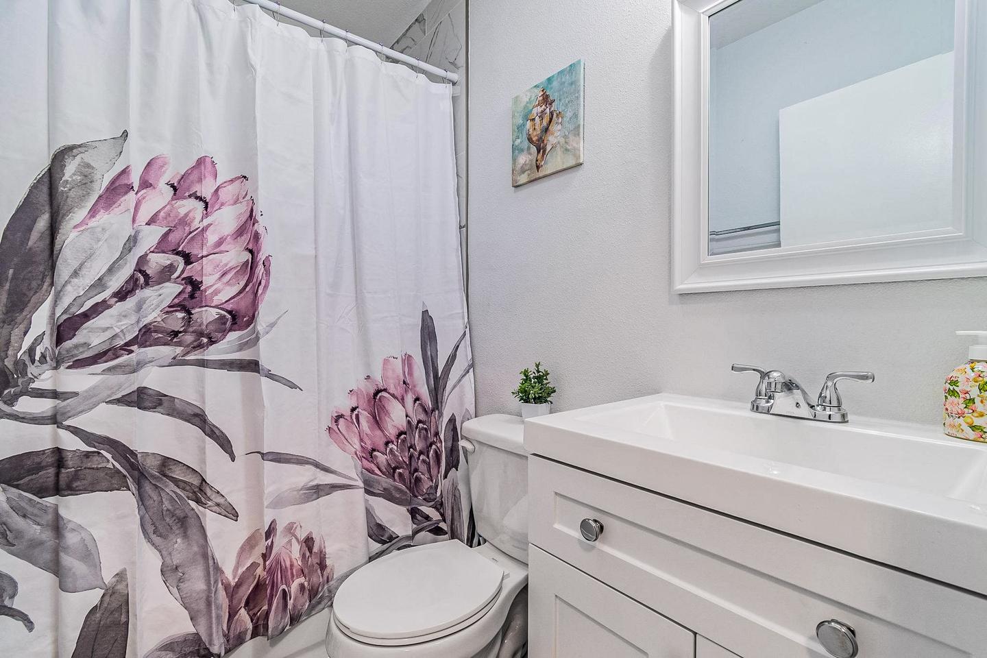 Bathroom(s)