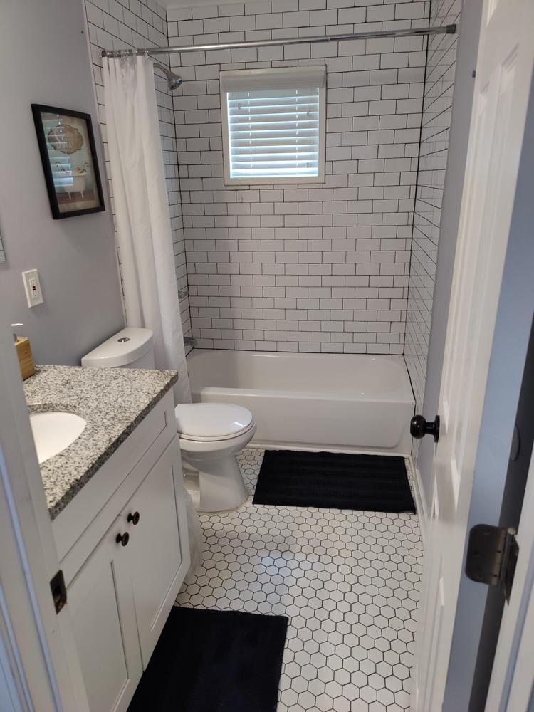 Bathroom(s)