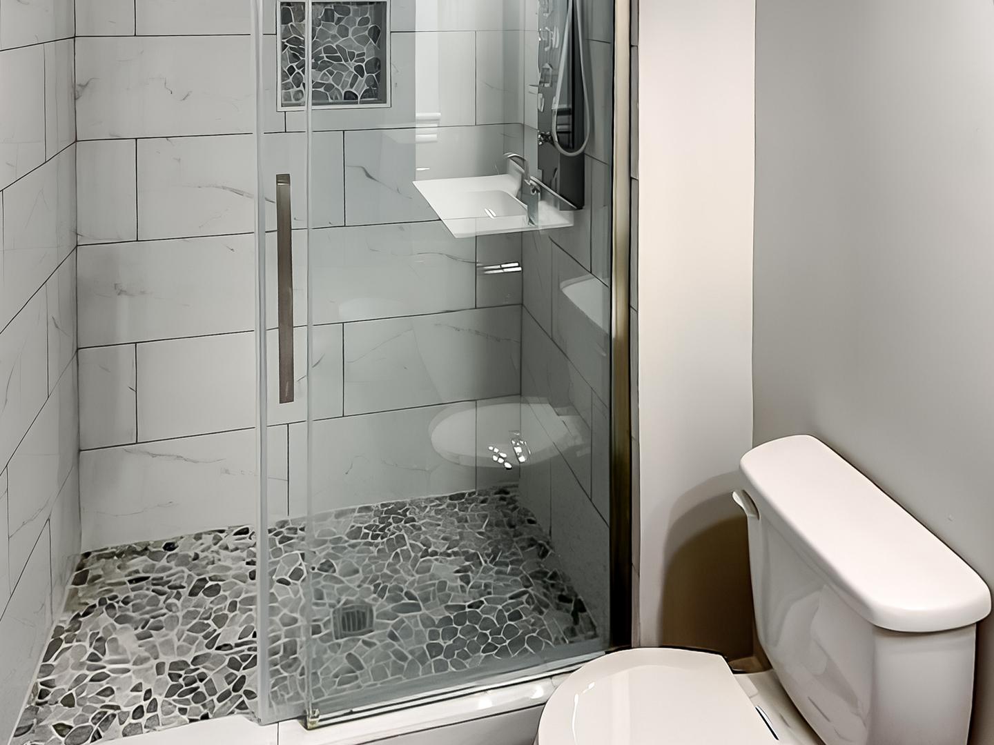 Bathroom(s)