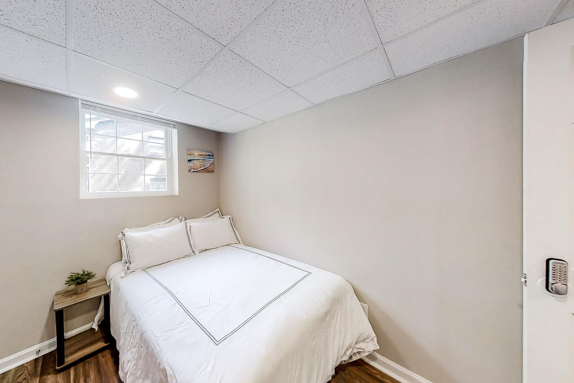 bedroom, detected: bed