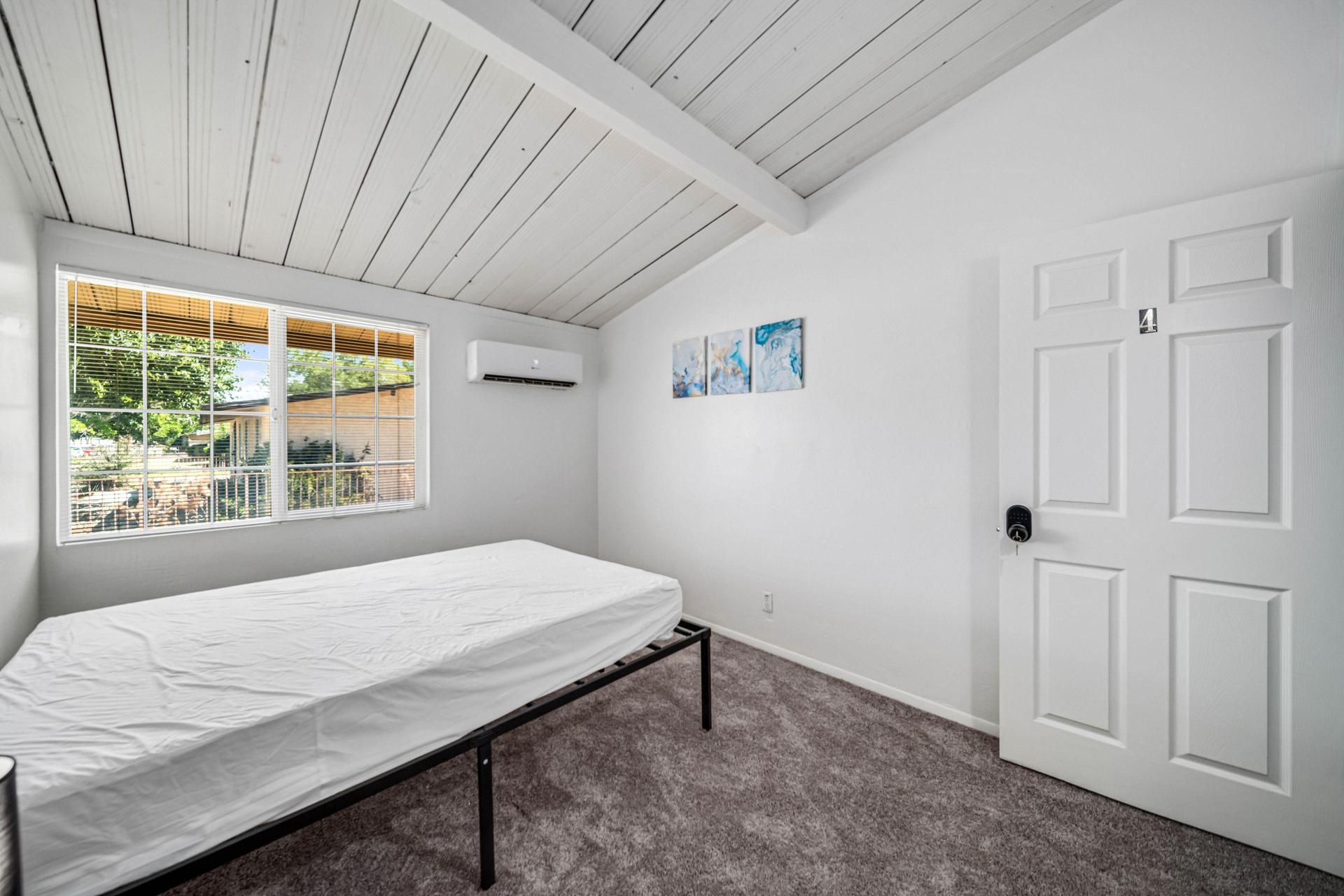 Room 4