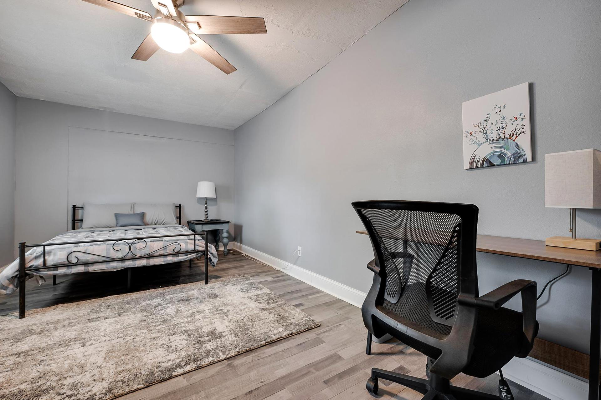bedroom, detected: ceiling fan, window blind