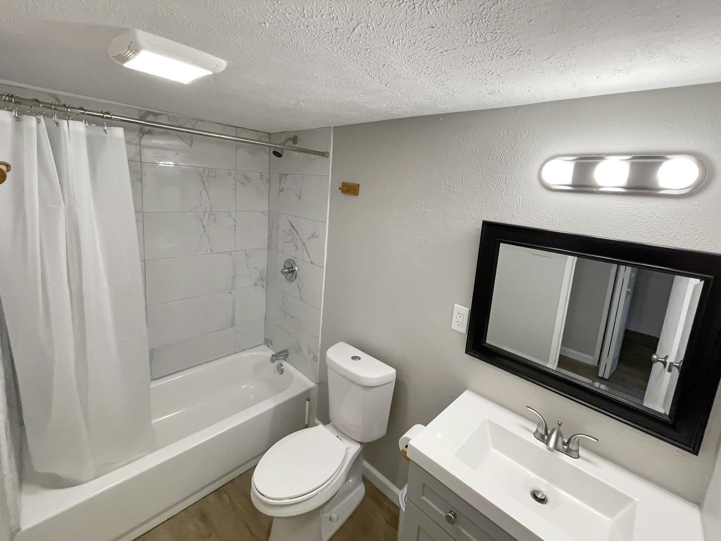 Bathroom(s)