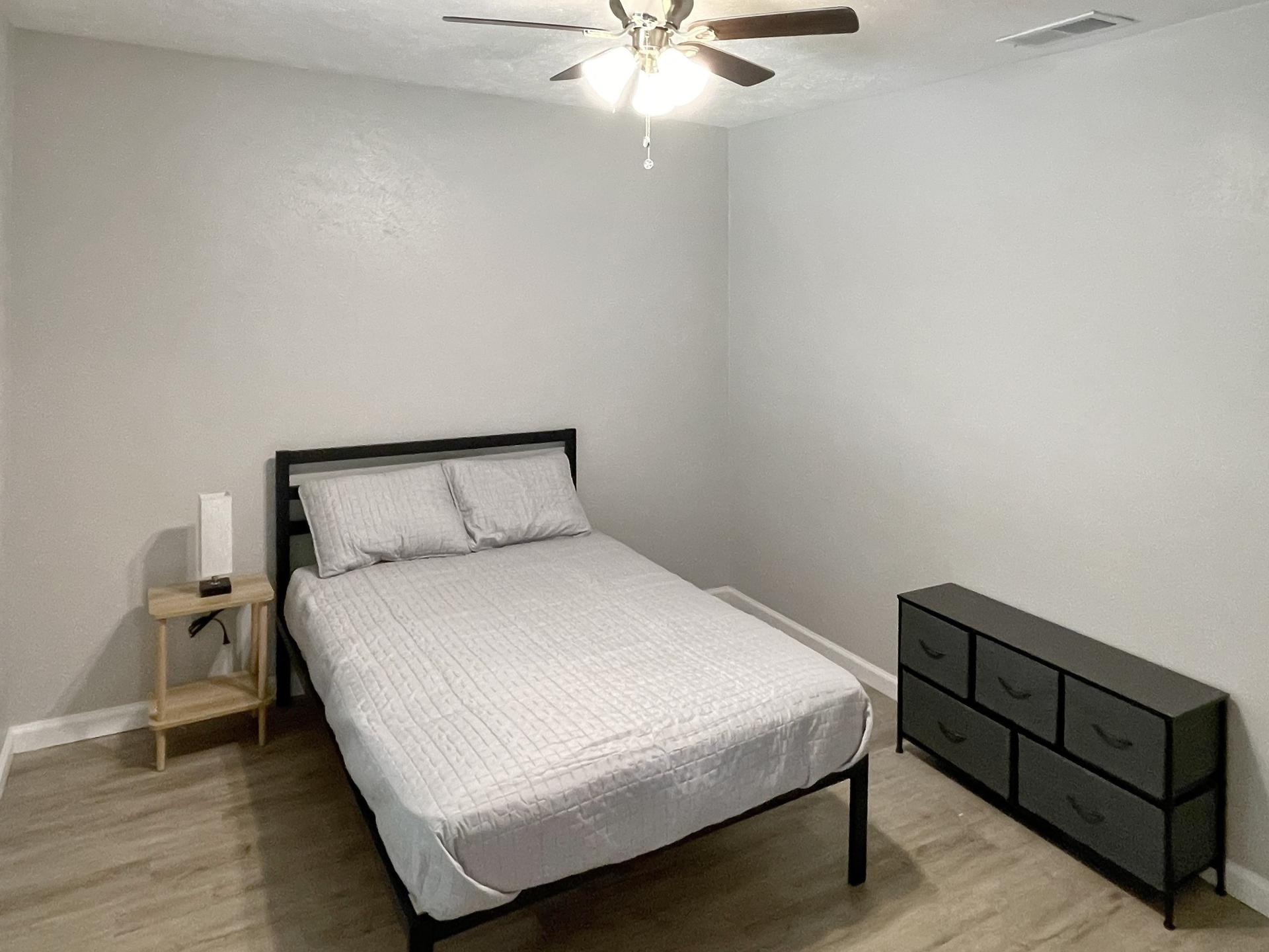 bedroom, detected: ceiling fan, bed, window blind