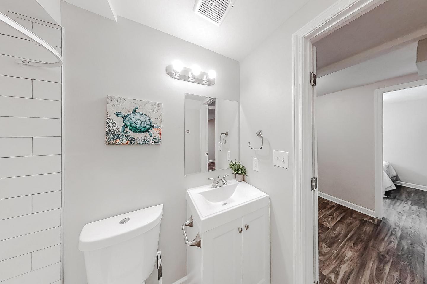 Bathroom(s)