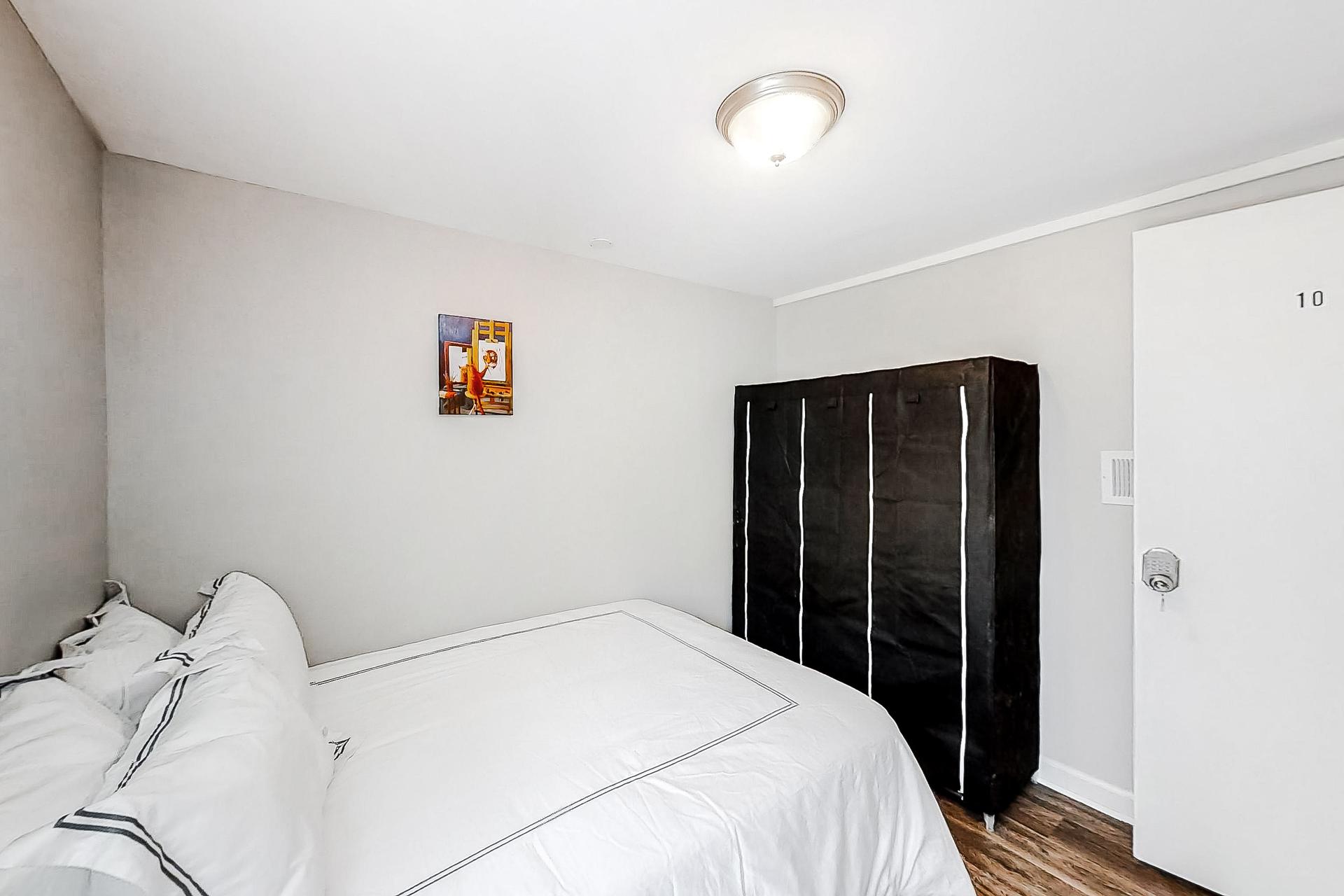 bedroom, detected: bed
