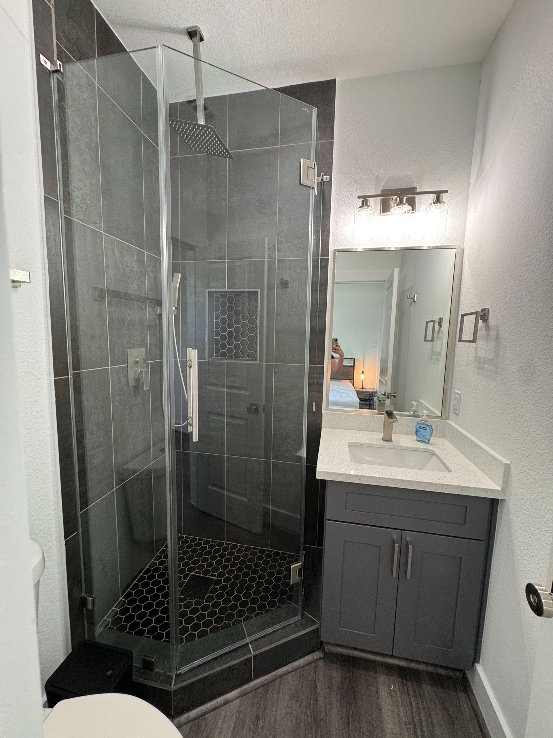 Standing Shower with Rainfall Shower Head and Wand