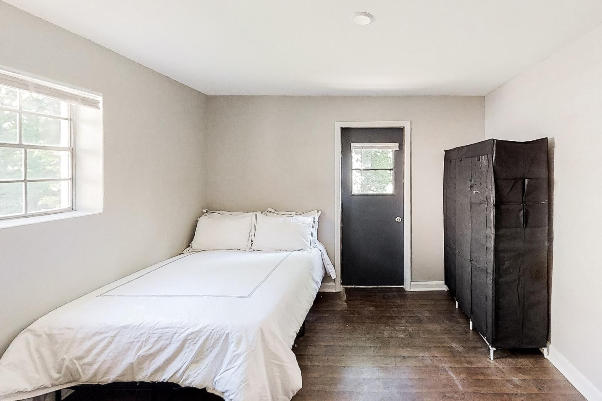 bedroom, detected: bed