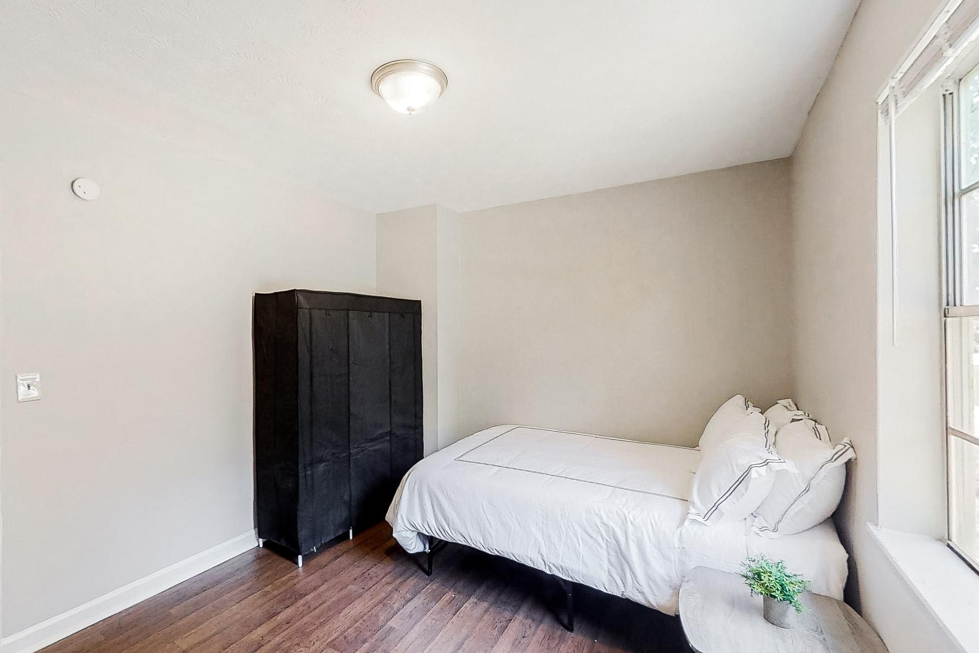 bedroom, detected: bed